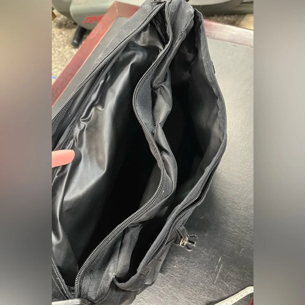 High Sierra Passport to Adventure laptop/messenger bag